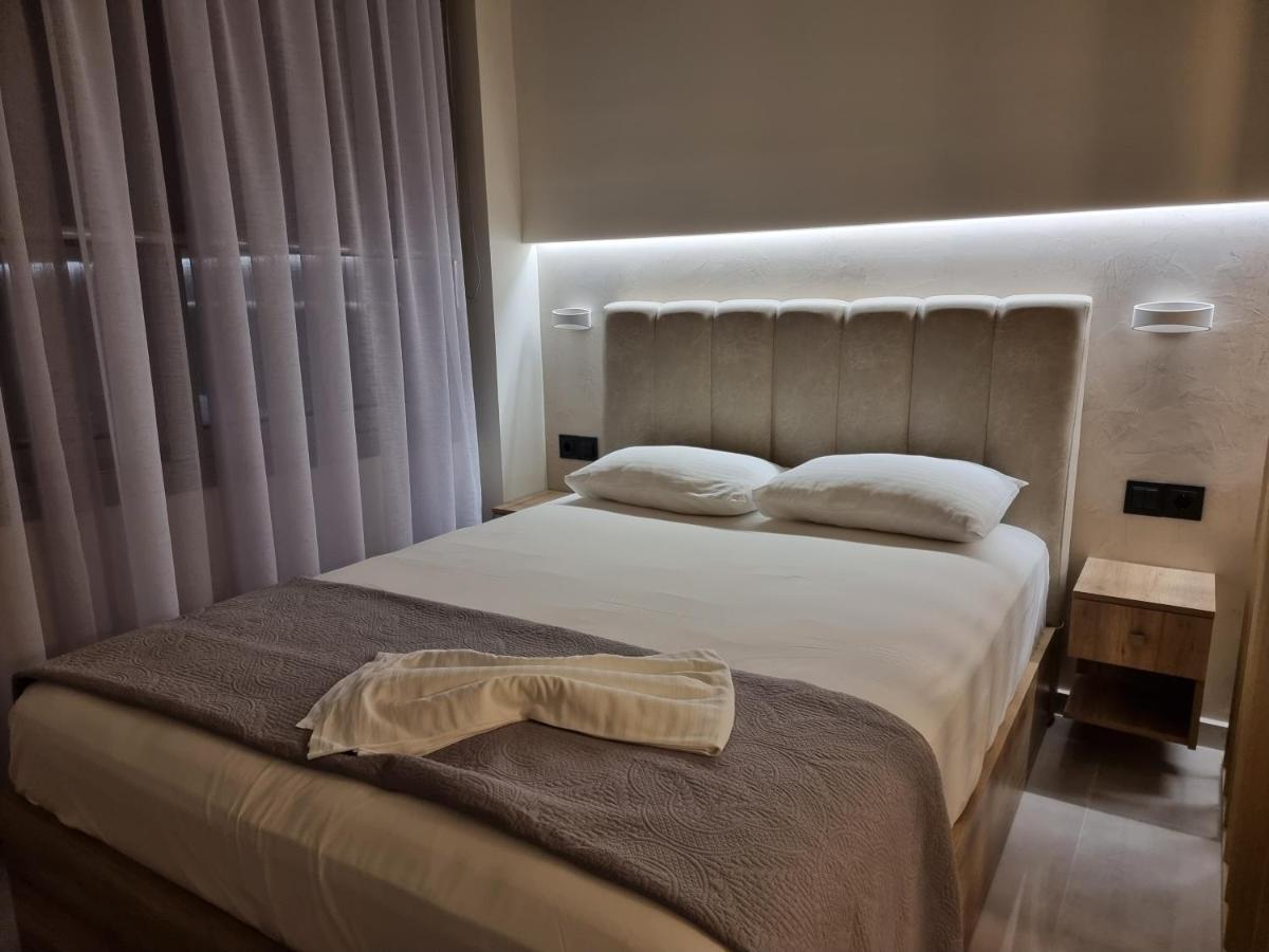 Iris City Center Premium Studio Thessaloniki Buitenkant foto