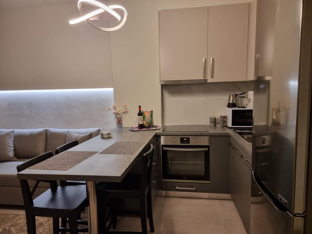 Iris City Center Premium Studio Thessaloniki Buitenkant foto