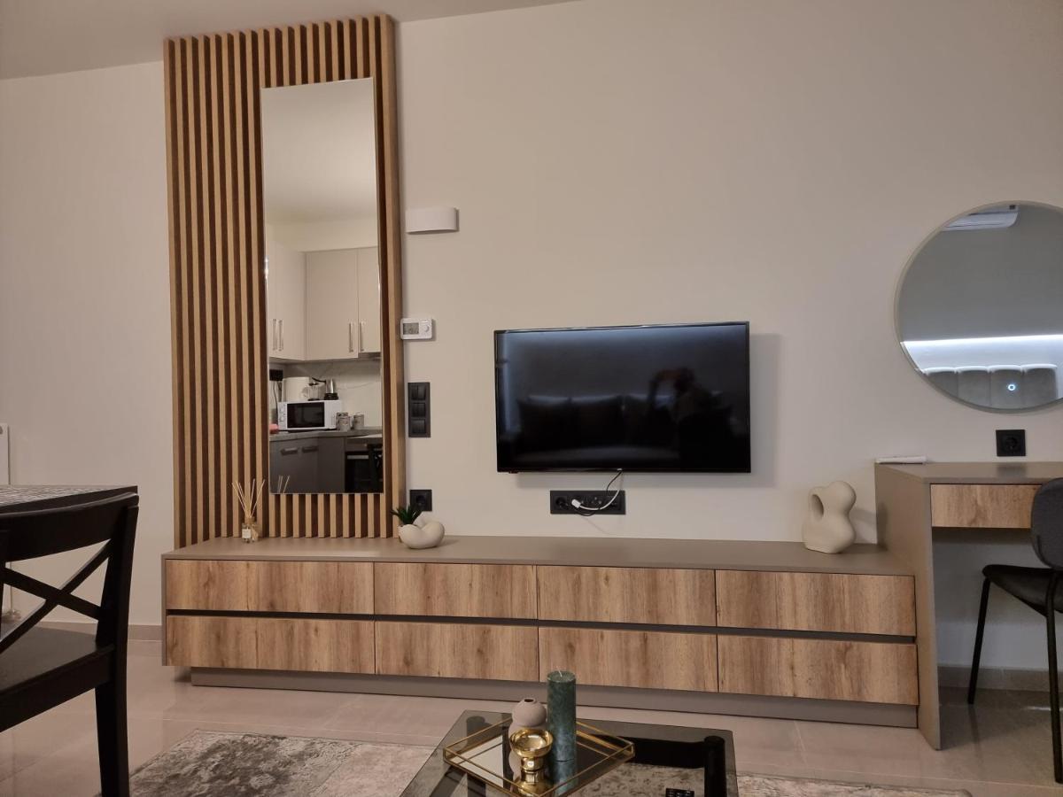 Iris City Center Premium Studio Thessaloniki Buitenkant foto