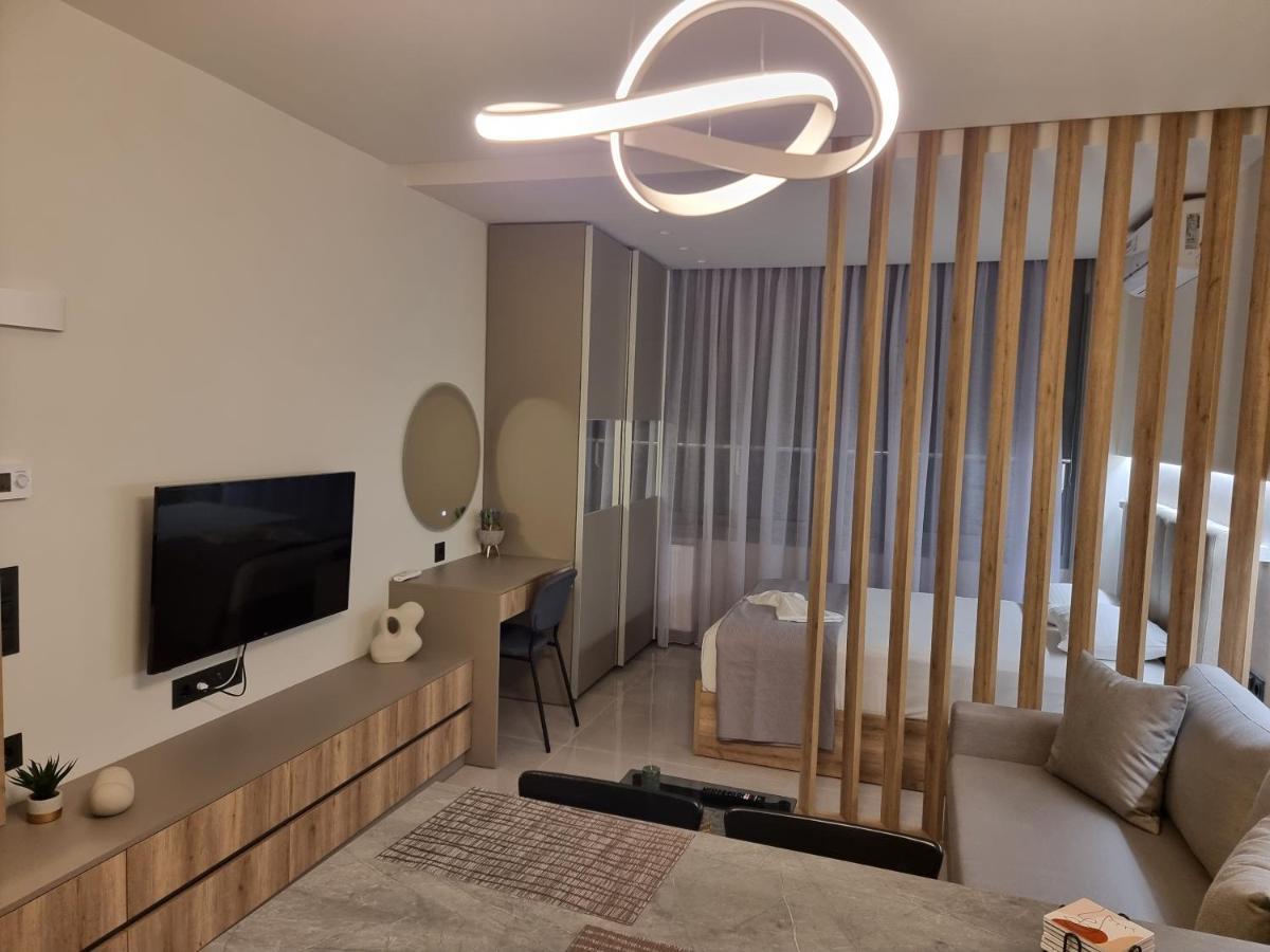 Iris City Center Premium Studio Thessaloniki Buitenkant foto